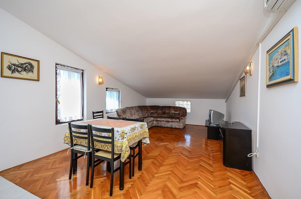 Apartments Dragica スティンヤン エクステリア 写真